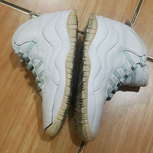 Nike Air Jordan snickers size 10 well worn - Picture 4 of 11